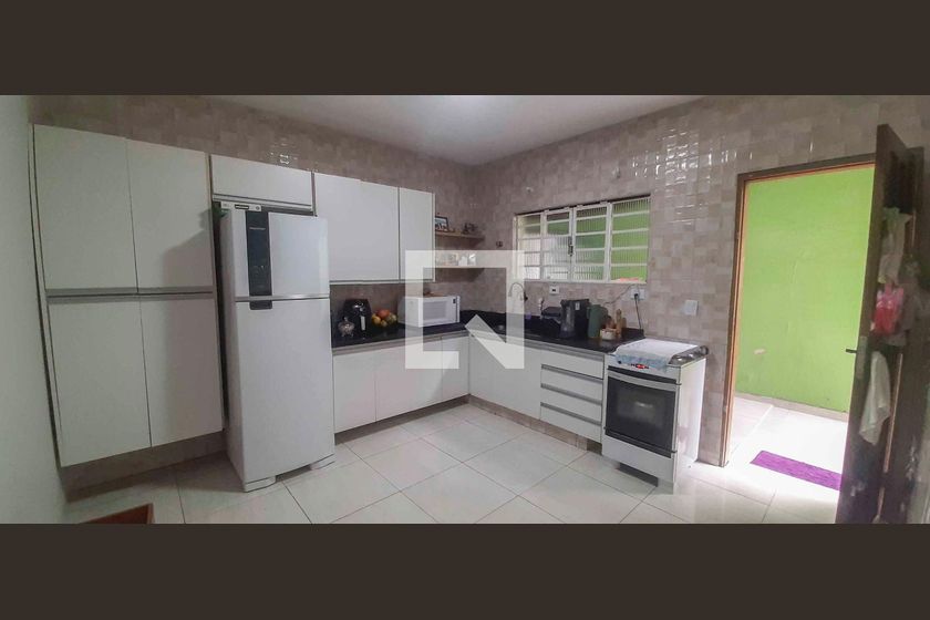 Casa, 4 quartos, 210 m² - Foto 47