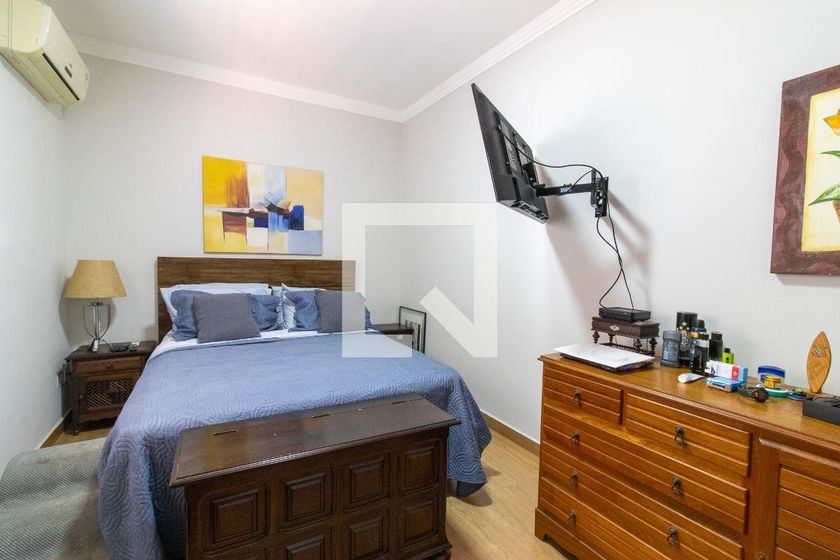 Casa à Venda - Guanabara, 3 Quartos,  197 m2 em , Campinas - sp | SoloBR
