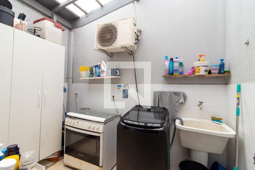 Casa à Venda - Guanabara, 3 Quartos,  197 m2 em , Campinas - sp | SoloBR