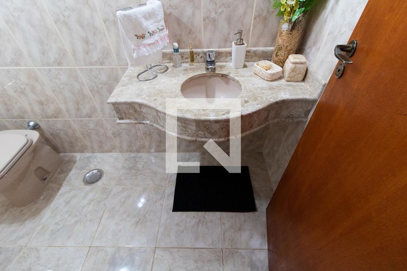 Casa à Venda - Fazenda Santa Cândida, 4 Quartos,  450 m2 em , Campinas - sp | SoloBR