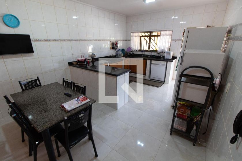 Casa à Venda - Fazenda Santa Cândida, 4 Quartos,  450 m2 em , Campinas - sp | SoloBR