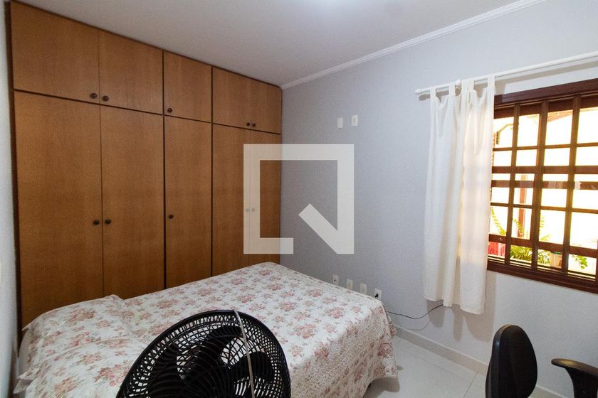 Casa à Venda - Fazenda Santa Cândida, 4 Quartos,  450 m2 em , Campinas - sp | SoloBR