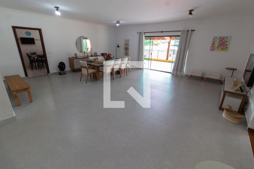 Casa à Venda - Fazenda Santa Cândida, 4 Quartos,  450 m2 em , Campinas - sp | SoloBR