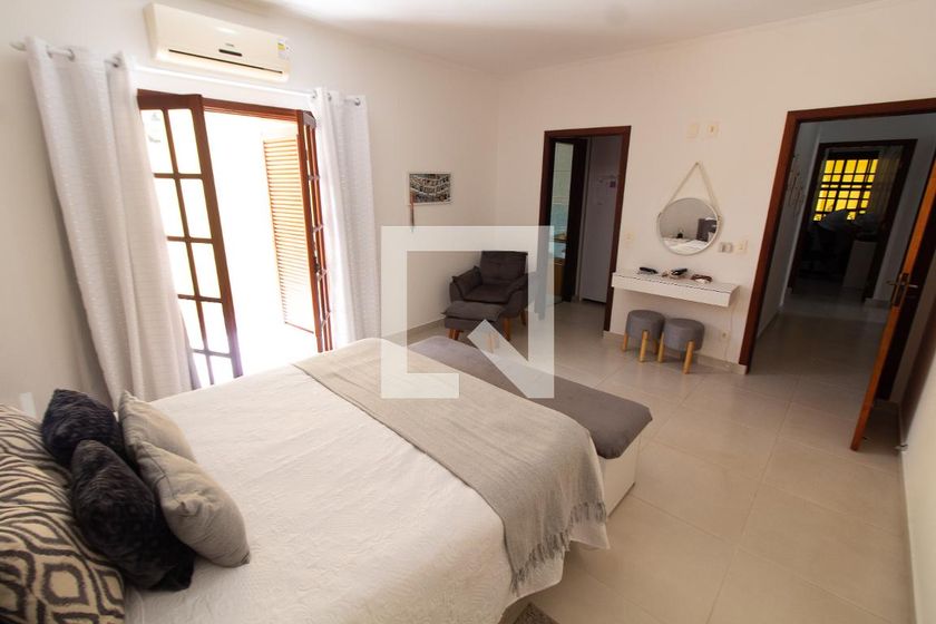 Casa à Venda - Fazenda Santa Cândida, 4 Quartos,  450 m2 em , Campinas - sp | SoloBR