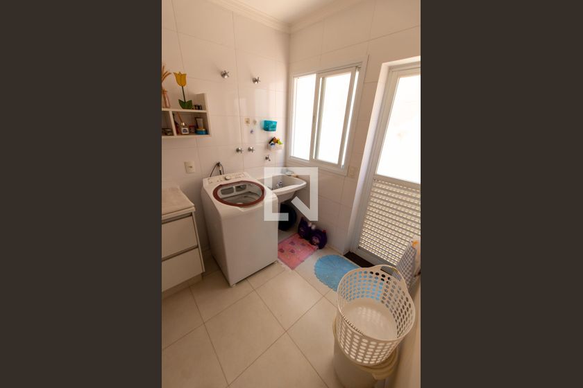 Casa à Venda - Lot. Alphaville Campinas, 3 Quartos,  414 m2 em , Campinas - sp | SoloBR