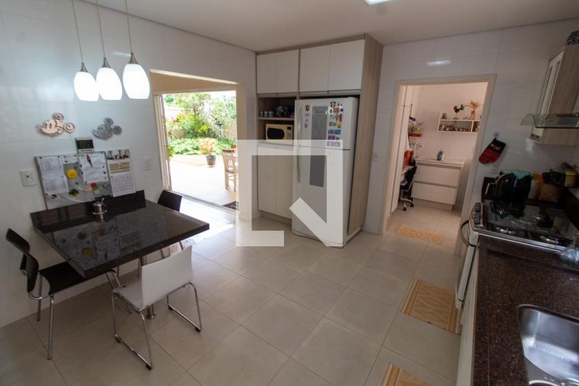 Casa à Venda - Lot. Alphaville Campinas, 3 Quartos,  414 m2 em , Campinas - sp | SoloBR