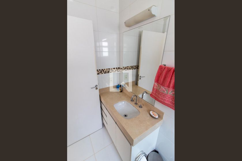 Casa à Venda - Lot. Alphaville Campinas, 3 Quartos,  414 m2 em , Campinas - sp | SoloBR