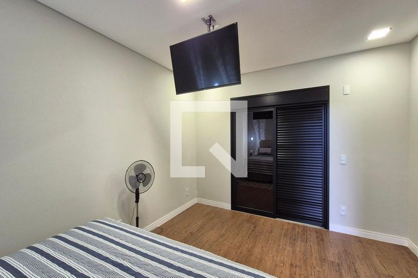 Casa à Venda - Swiss Park, 3 Quartos,  360 m2 em , Campinas - sp | SoloBR