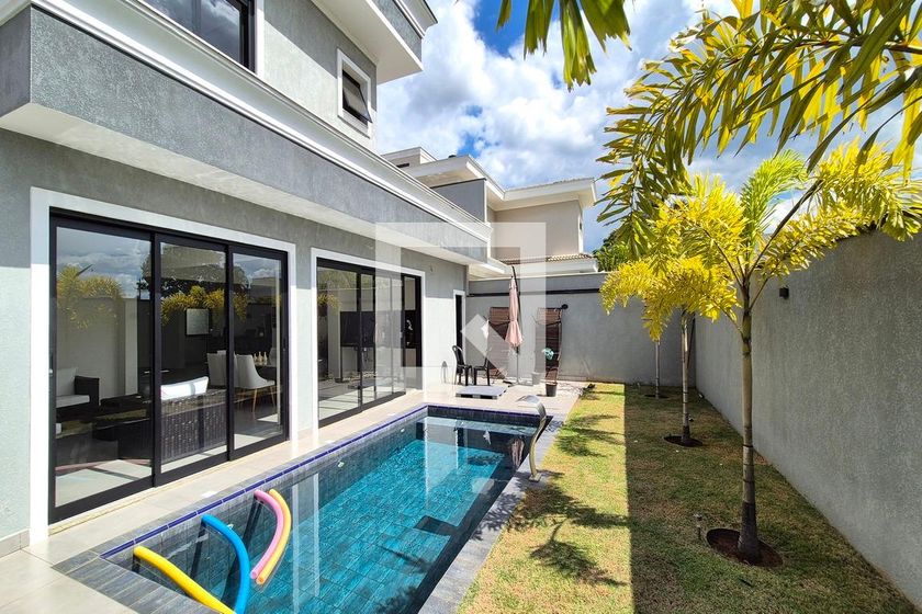 Casa à Venda - Swiss Park, 3 Quartos,  360 m2 em , Campinas - sp | SoloBR