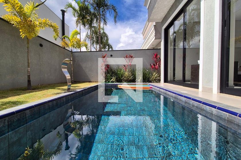 Casa à Venda - Swiss Park, 3 Quartos,  360 m2 em , Campinas - sp | SoloBR