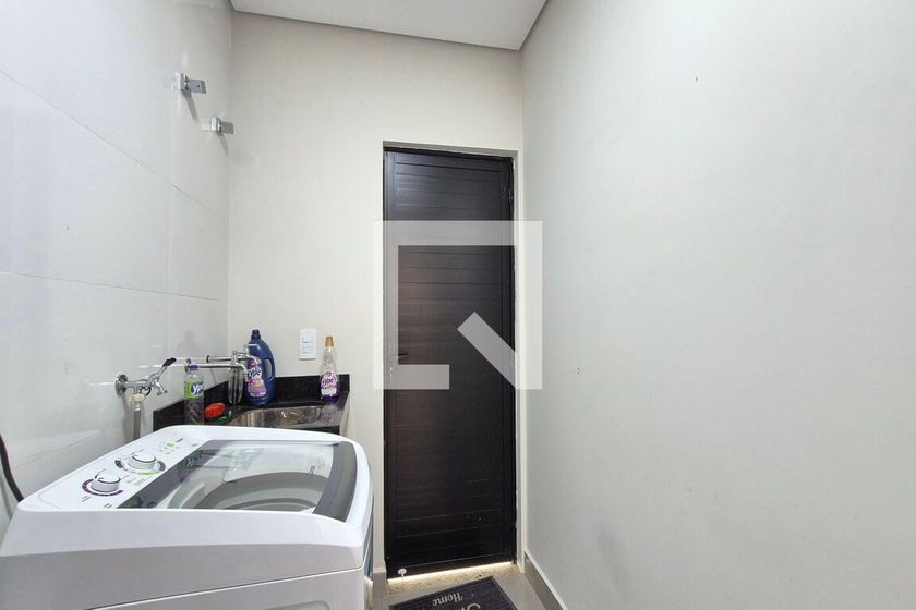Casa à Venda - Swiss Park, 3 Quartos,  360 m2 em , Campinas - sp | SoloBR