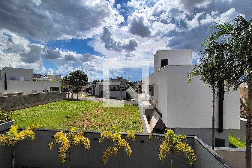 Casa à Venda - Swiss Park, 3 Quartos,  360 m2 em , Campinas - sp | SoloBR
