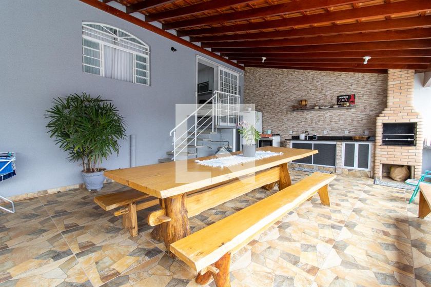 Casa à Venda - Jardim Santana, 2 Quartos,  94 m2 em , Campinas - sp | SoloBR