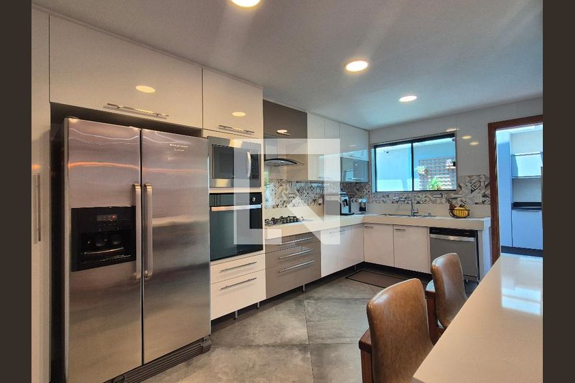 Casa, 4 quartos, 356 m² - Foto 53