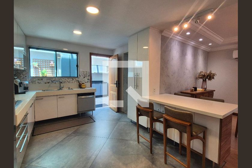 Casa, 4 quartos, 356 m² - Foto 54