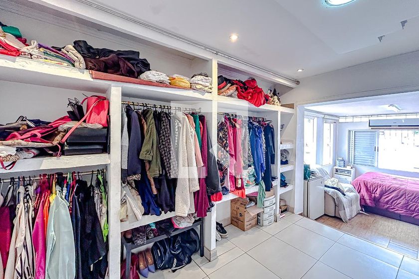 Casa, 3 quartos, 240 m² - Foto 57