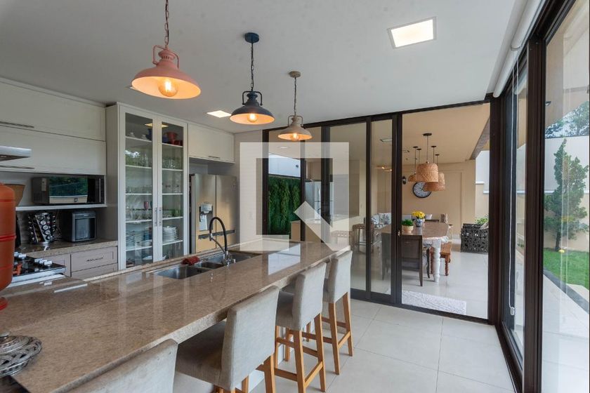 Casa à Venda - Swiss Park, 3 Quartos,  318 m2 em , Campinas - sp | SoloBR