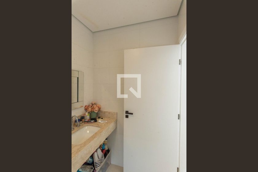 Casa à Venda - Swiss Park, 3 Quartos,  318 m2 em , Campinas - sp | SoloBR