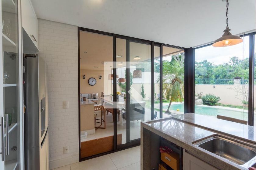 Casa à Venda - Swiss Park, 3 Quartos,  318 m2 em , Campinas - sp | SoloBR