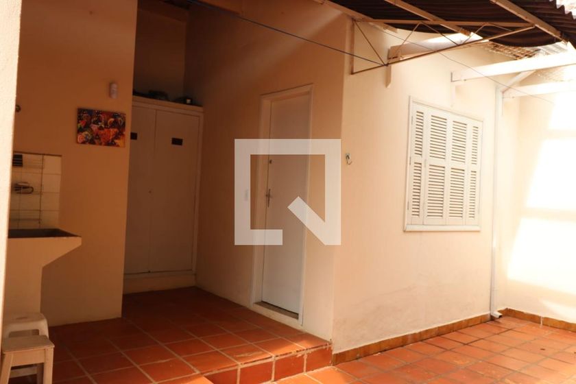 Casa à Venda - Taquaral, 3 Quartos,  180 m2 em , Campinas - sp | SoloBR