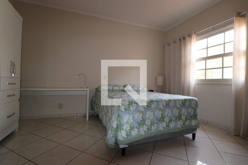 Casa à Venda - Taquaral, 3 Quartos,  180 m2 em , Campinas - sp | SoloBR