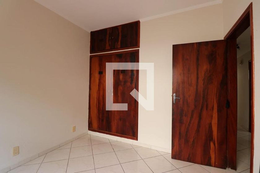 Casa à Venda - Taquaral, 3 Quartos,  180 m2 em , Campinas - sp | SoloBR