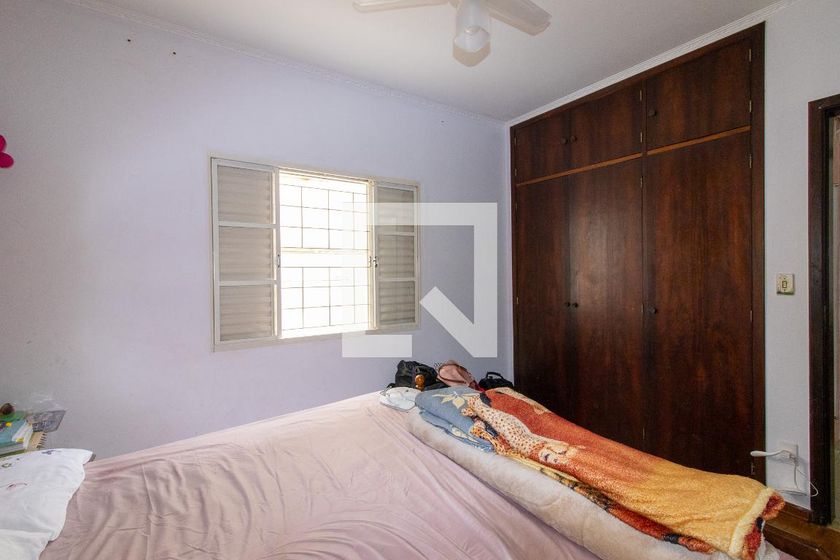 Casa à Venda - Jardim Santana, 3 Quartos,  161 m2 em , Campinas - sp | SoloBR