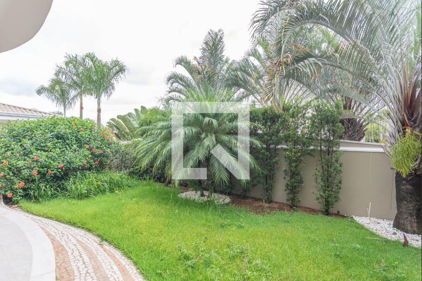 Casa à Venda - Swiss Park, 4 Quartos,  277 m2 em , Campinas - sp | SoloBR