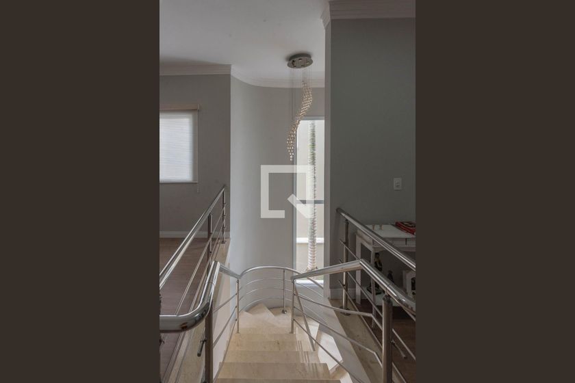 Casa à Venda - Swiss Park, 4 Quartos,  277 m2 em , Campinas - sp | SoloBR