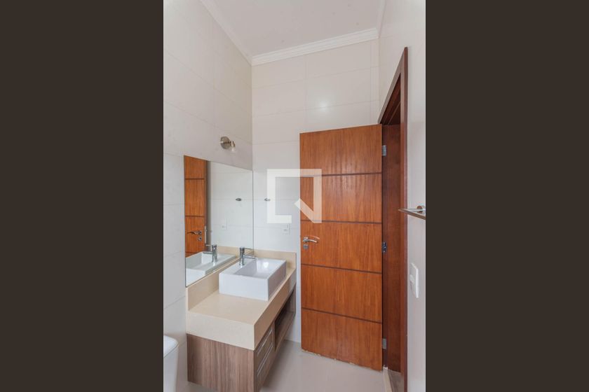 Casa à Venda - Swiss Park, 4 Quartos,  277 m2 em , Campinas - sp | SoloBR