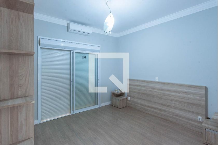 Casa à Venda - Swiss Park, 4 Quartos,  277 m2 em , Campinas - sp | SoloBR