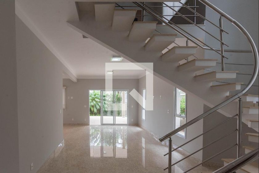Casa à Venda - Swiss Park, 4 Quartos,  277 m2 em , Campinas - sp | SoloBR