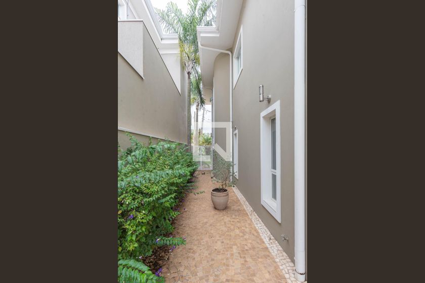 Casa à Venda - Swiss Park, 4 Quartos,  277 m2 em , Campinas - sp | SoloBR