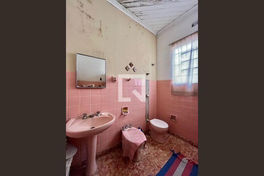 Casa à Venda - Taquaral, 3 Quartos,  301 m2 em , Campinas - sp | SoloBR