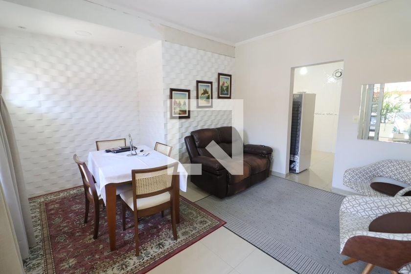 Casa, 2 quartos, 180 m² - Foto 1