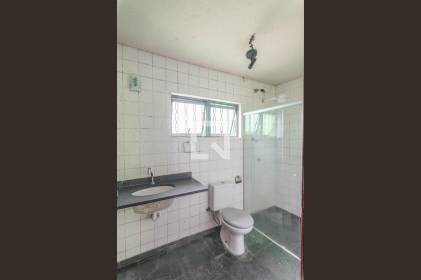 Casa à Venda - Jardim do Lago, 3 Quartos,  300 m2 em , Campinas - sp | SoloBR