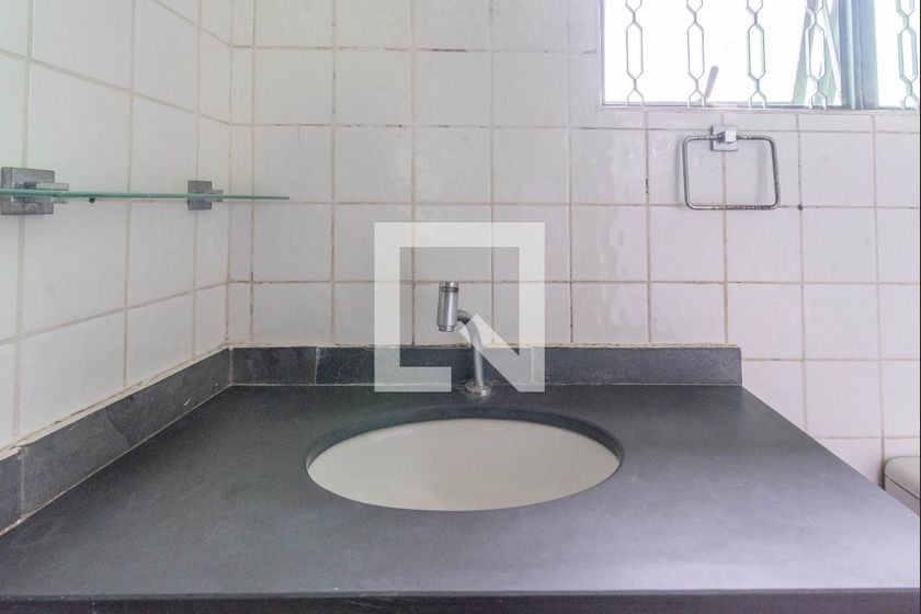 Casa à Venda - Jardim do Lago, 3 Quartos,  300 m2 em , Campinas - sp | SoloBR