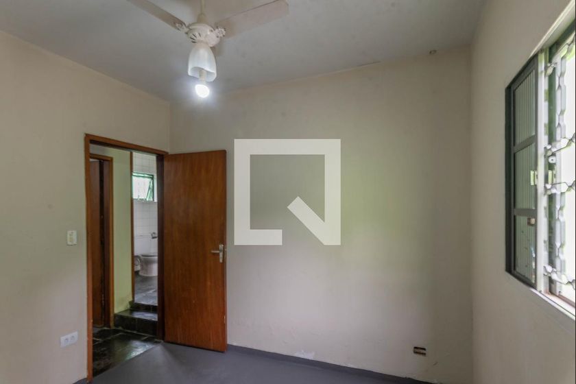 Casa à Venda - Jardim do Lago, 3 Quartos,  300 m2 em , Campinas - sp | SoloBR