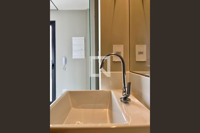 Apartamento à Venda - Cambuí, 2 Quartos,  130 m2 em , Campinas - sp | SoloBR