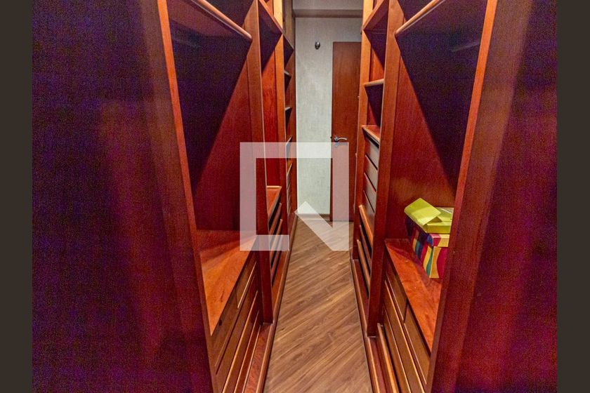 Apartamento, 4 quartos, 243 m² - Foto 50