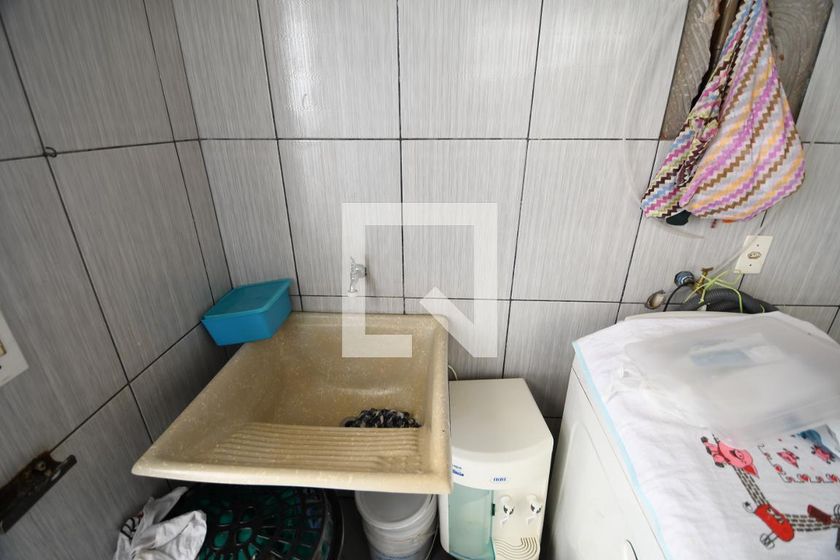 Casa à Venda - Jardim Santana, 2 Quartos,  110 m2 em , Campinas - sp | SoloBR