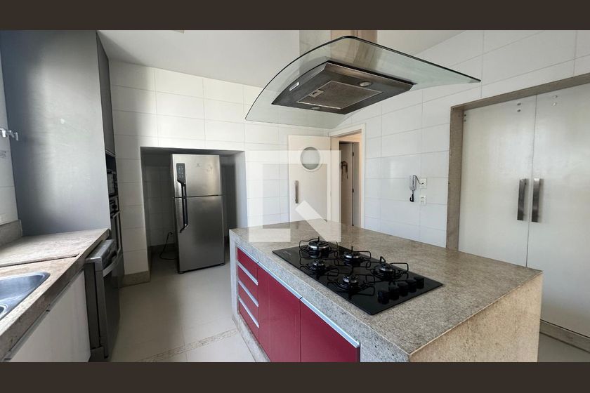 Casa, 7 quartos, 614 m² - Foto 38