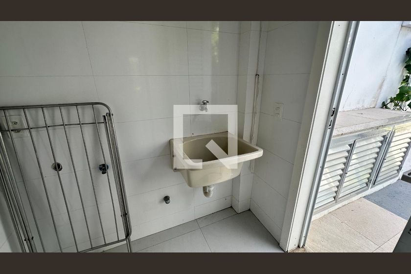 Casa, 7 quartos, 614 m² - Foto 60