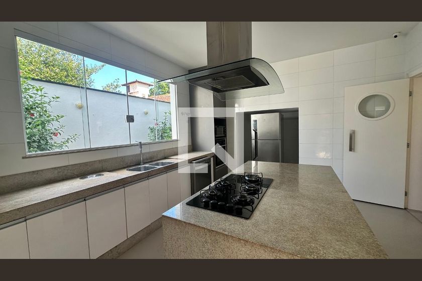 Casa, 7 quartos, 614 m² - Foto 37