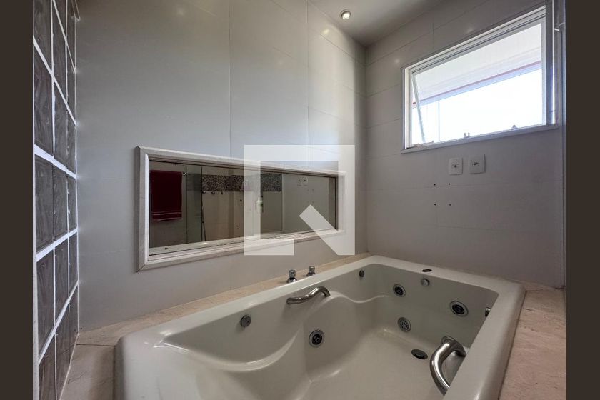 Casa, 4 quartos, 310 m² - Foto 17
