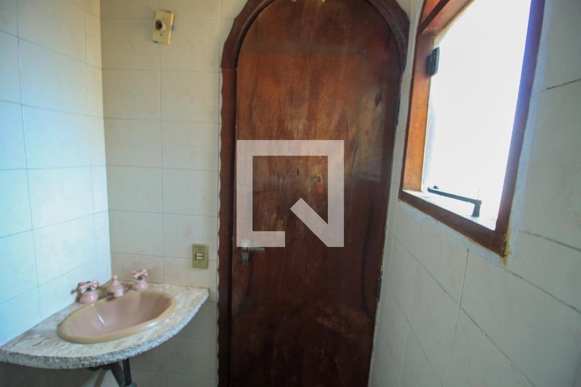 Casa, 3 quartos, 282 m² - Foto 64