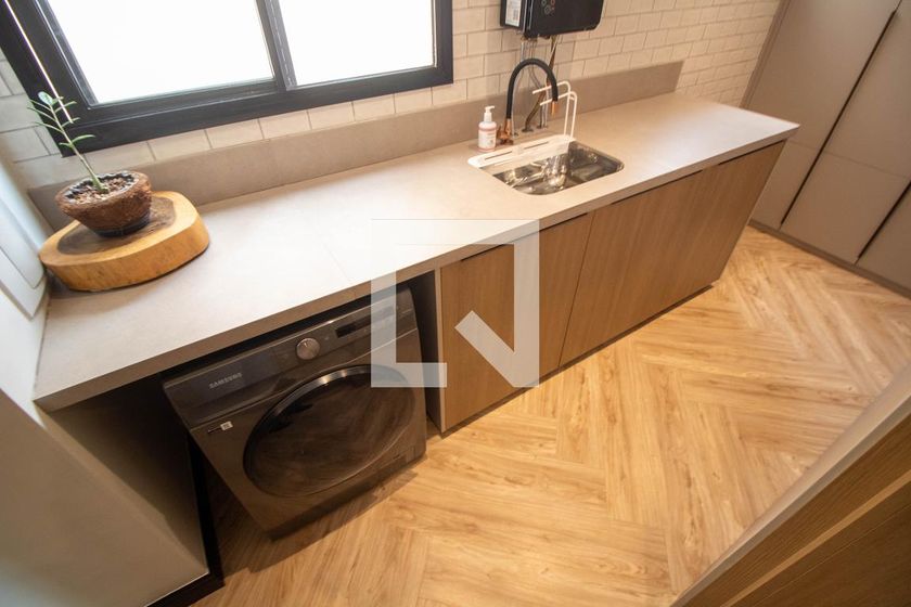 Apartamento à Venda - Vila Brandina, 4 Quartos,  208 m2 em , Campinas - sp | SoloBR
