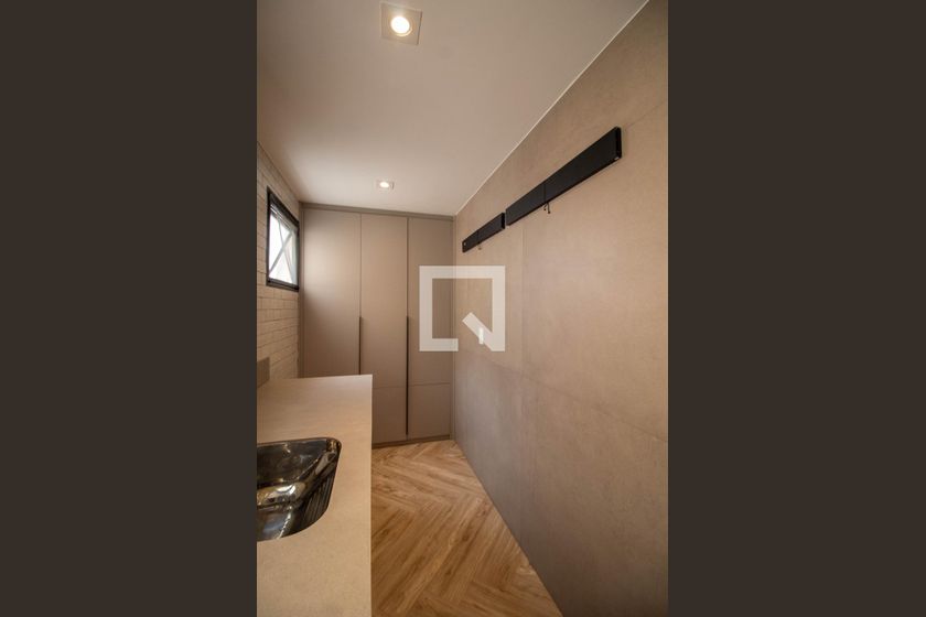 Apartamento à Venda - Vila Brandina, 4 Quartos,  208 m2 em , Campinas - sp | SoloBR