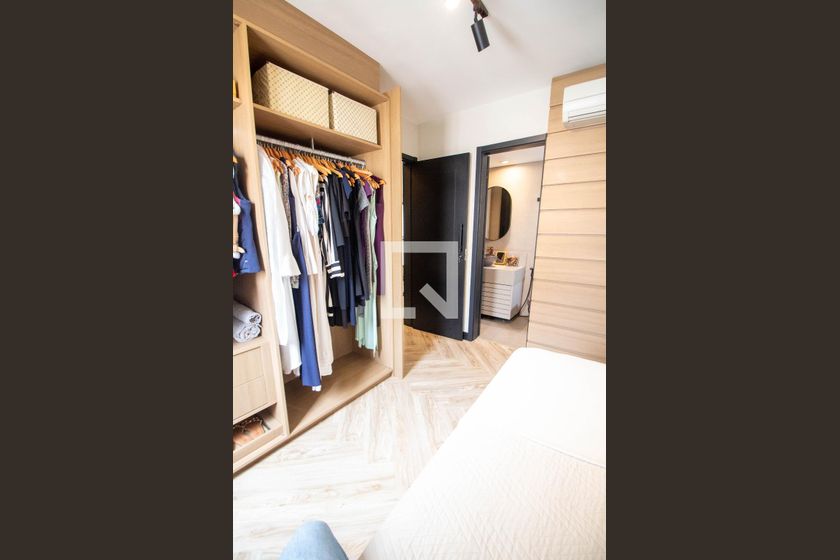 Apartamento à Venda - Vila Brandina, 4 Quartos,  208 m2 em , Campinas - sp | SoloBR