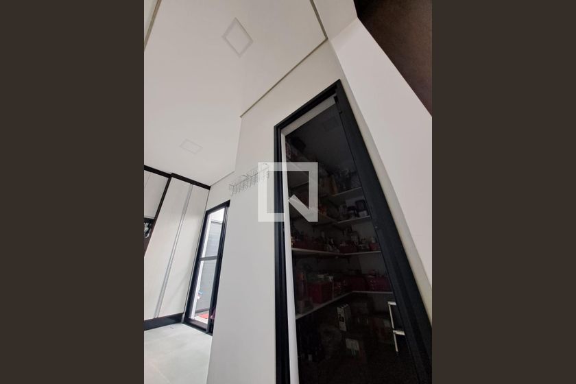 Casa à Venda - Swiss Park, 3 Quartos,  231 m2 em , Campinas - sp | SoloBR